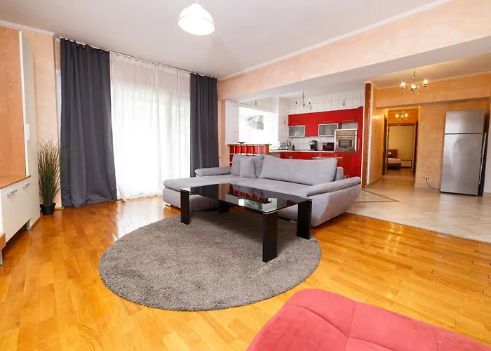 Fountains Unirii Square Apartmán *