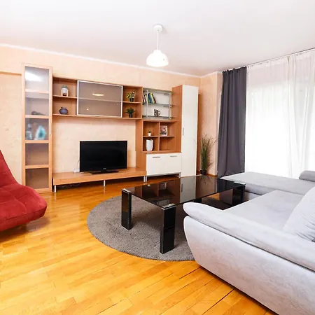 Fountains Unirii Square Apartment