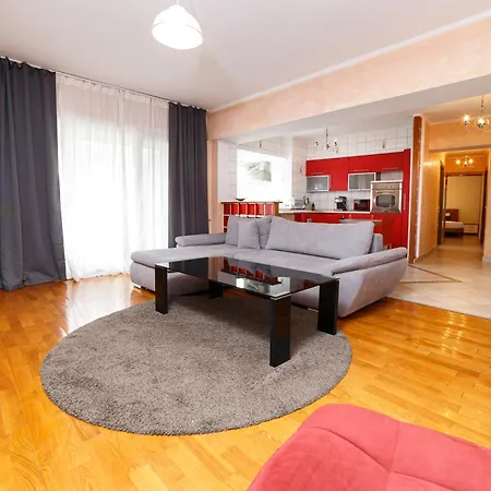 Fountains Unirii Square Apartment *