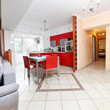 Fountains Unirii Square * 부쿠레슈티