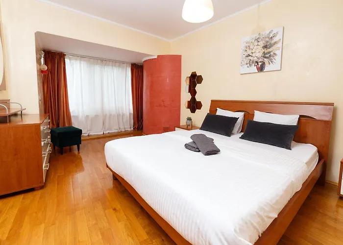 아파트 Fountains Unirii Square